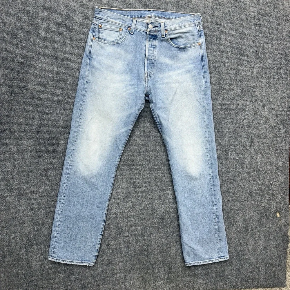 Levi's 501 straight leg buttonfly jeans men's size 32 32x30 faded
